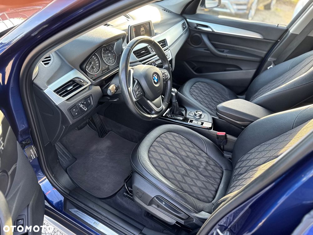 BMW X1 xDrive25i xLine sport - 17
