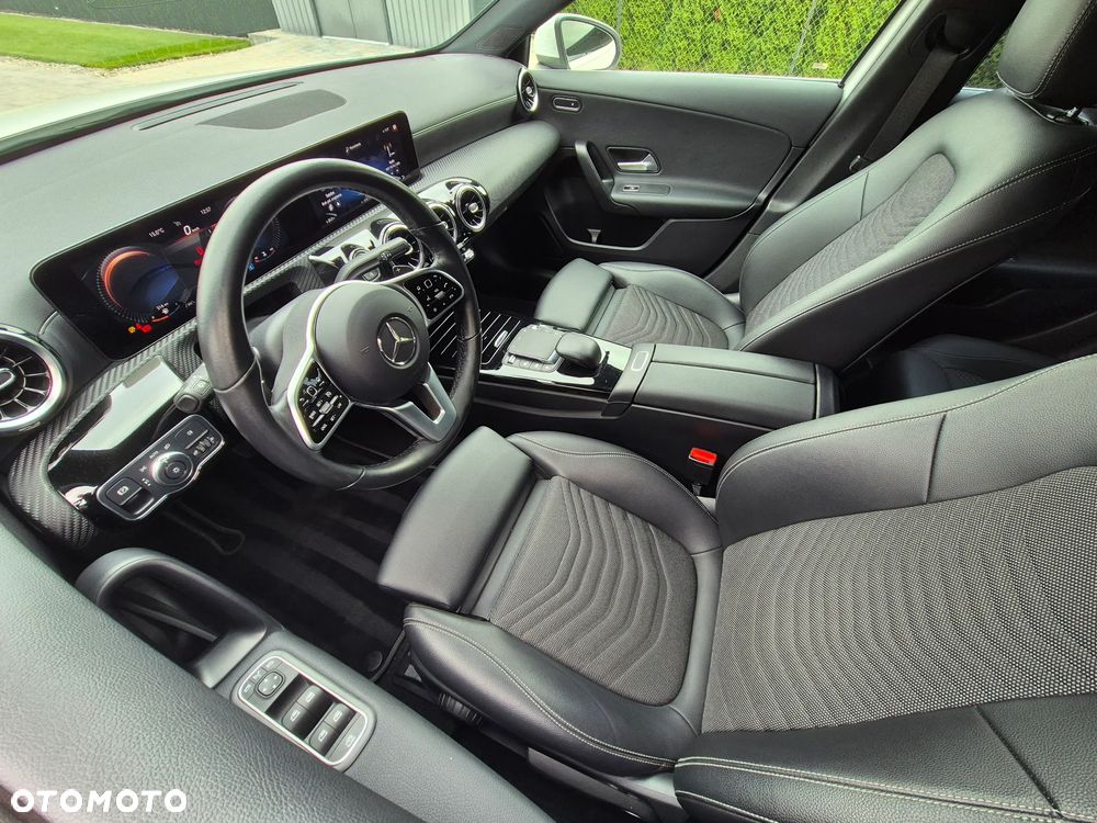 Mercedes-Benz Klasa A 180 d 8G-DCT - 8