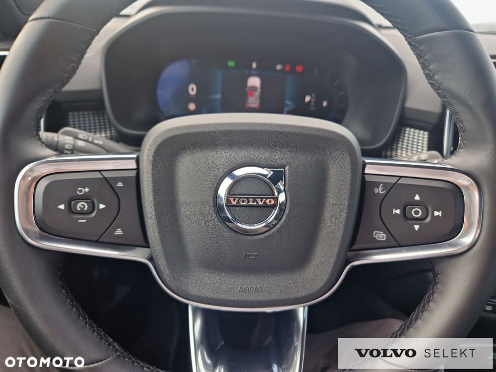 Volvo XC 40 - 30
