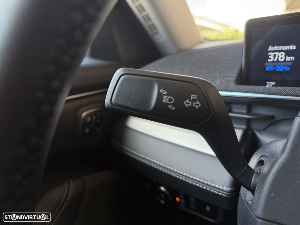 Ford Mustang Mach-E 72.6 kWh Base - 11