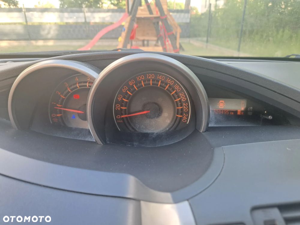 Toyota Verso 2.0 D-4D - 11