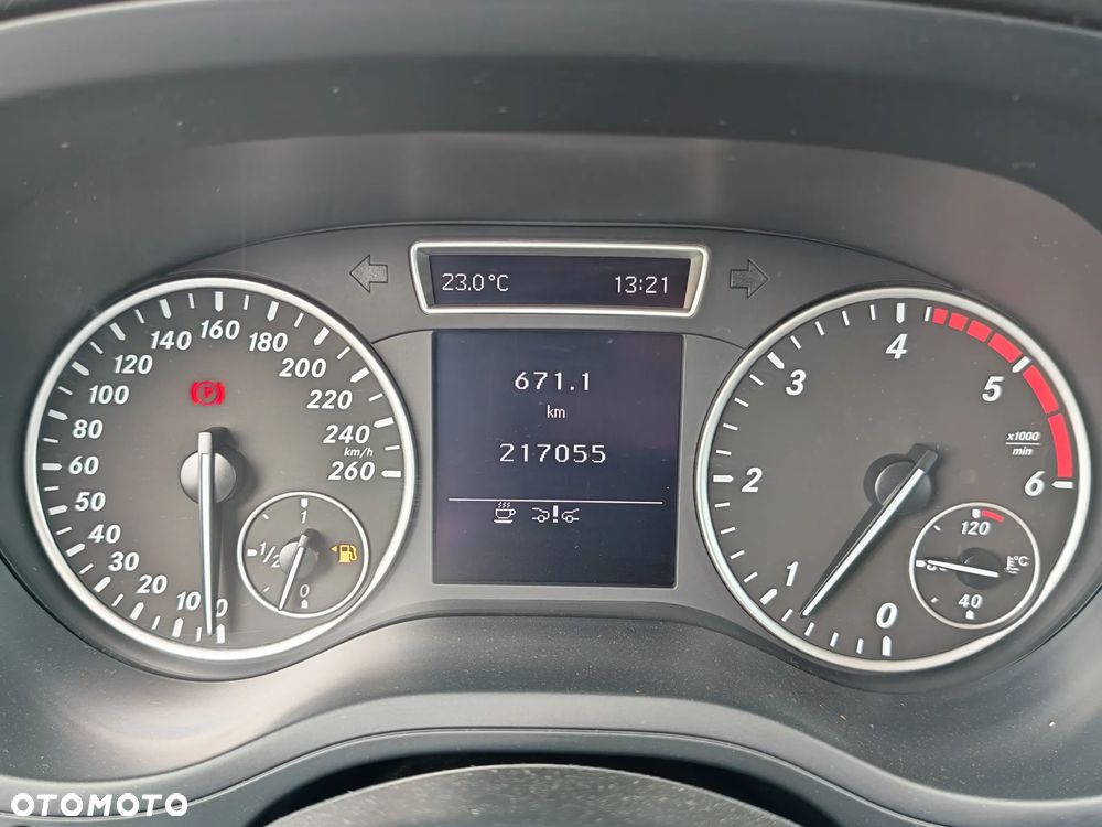 Mercedes-Benz Klasa B 180 CDI - 18