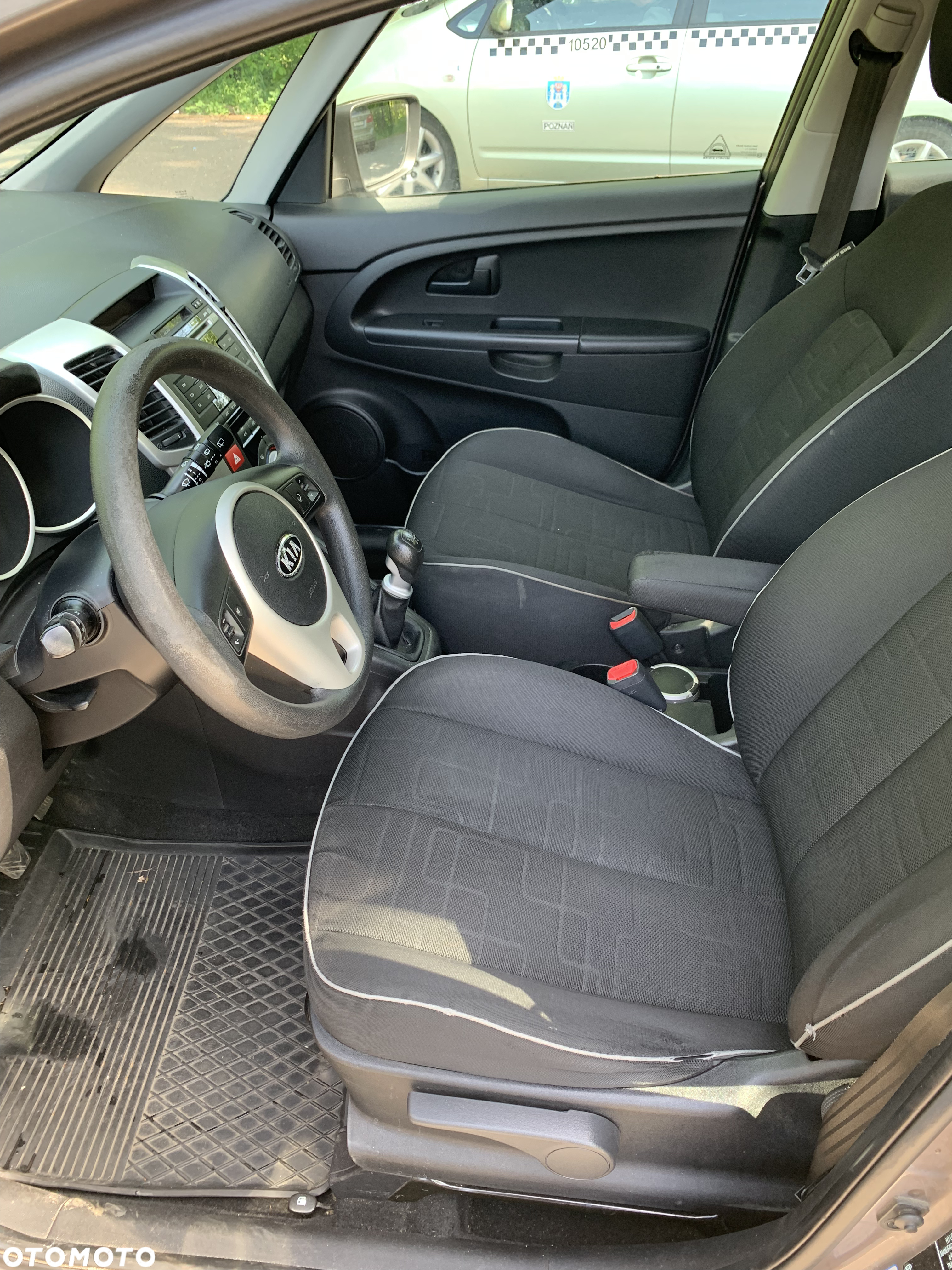 Kia Venga - 6