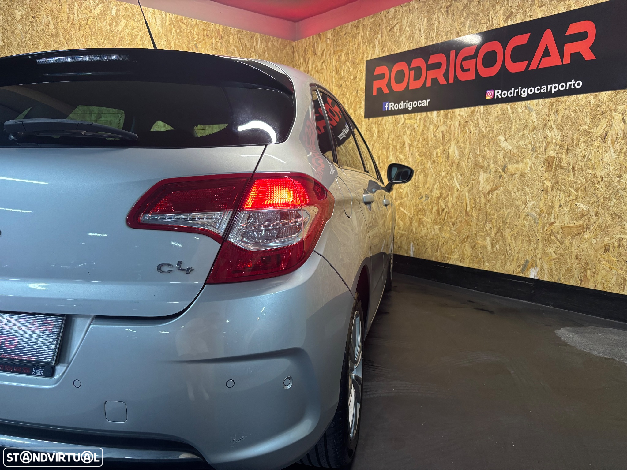Citroën C4 1.6 e-HDi Exclusive - 19