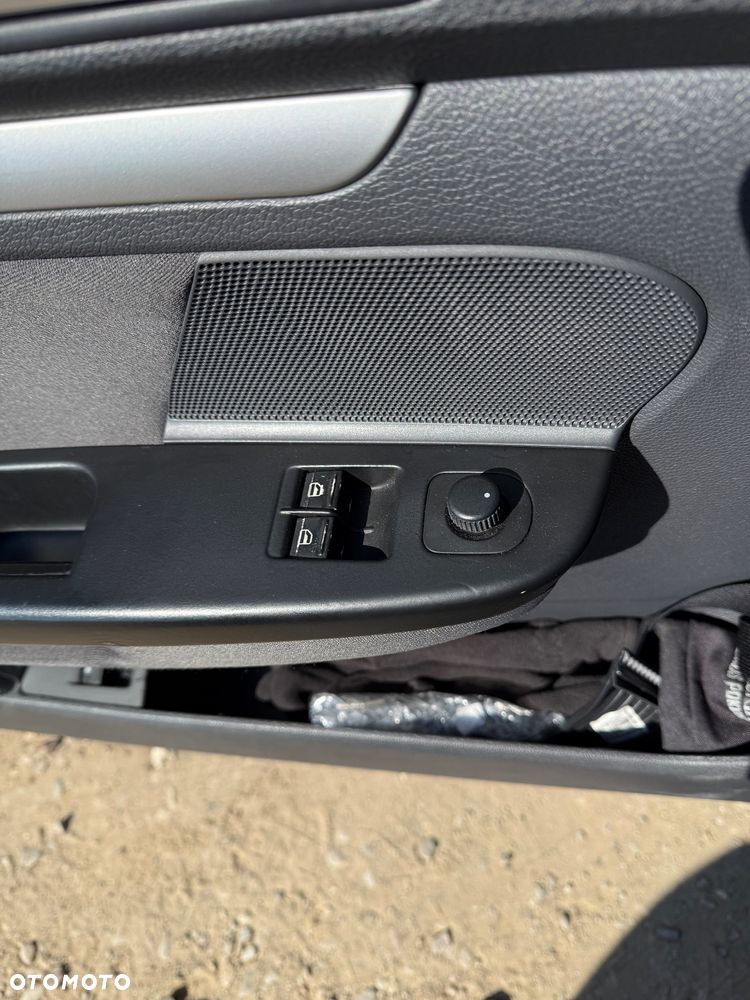 Volkswagen Golf - 17