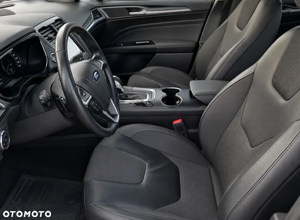 Ford Mondeo 2.0 EcoBoost Titanium - 7