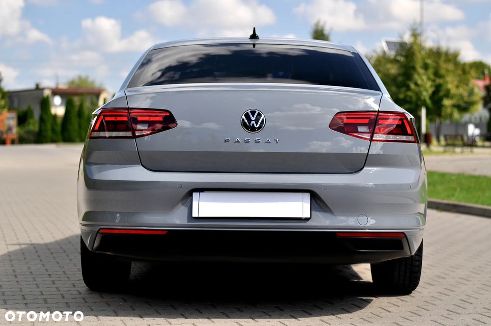 Volkswagen Passat 2.0 TDI EVO Business DSG - 6