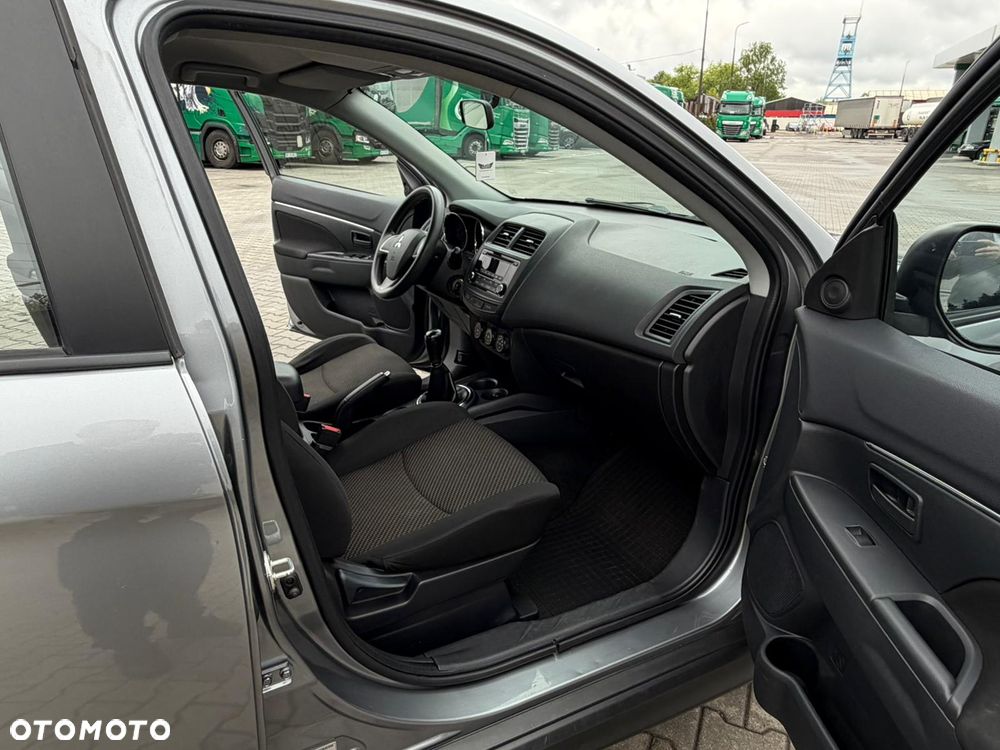 Mitsubishi ASX 1.6 Inform - 6
