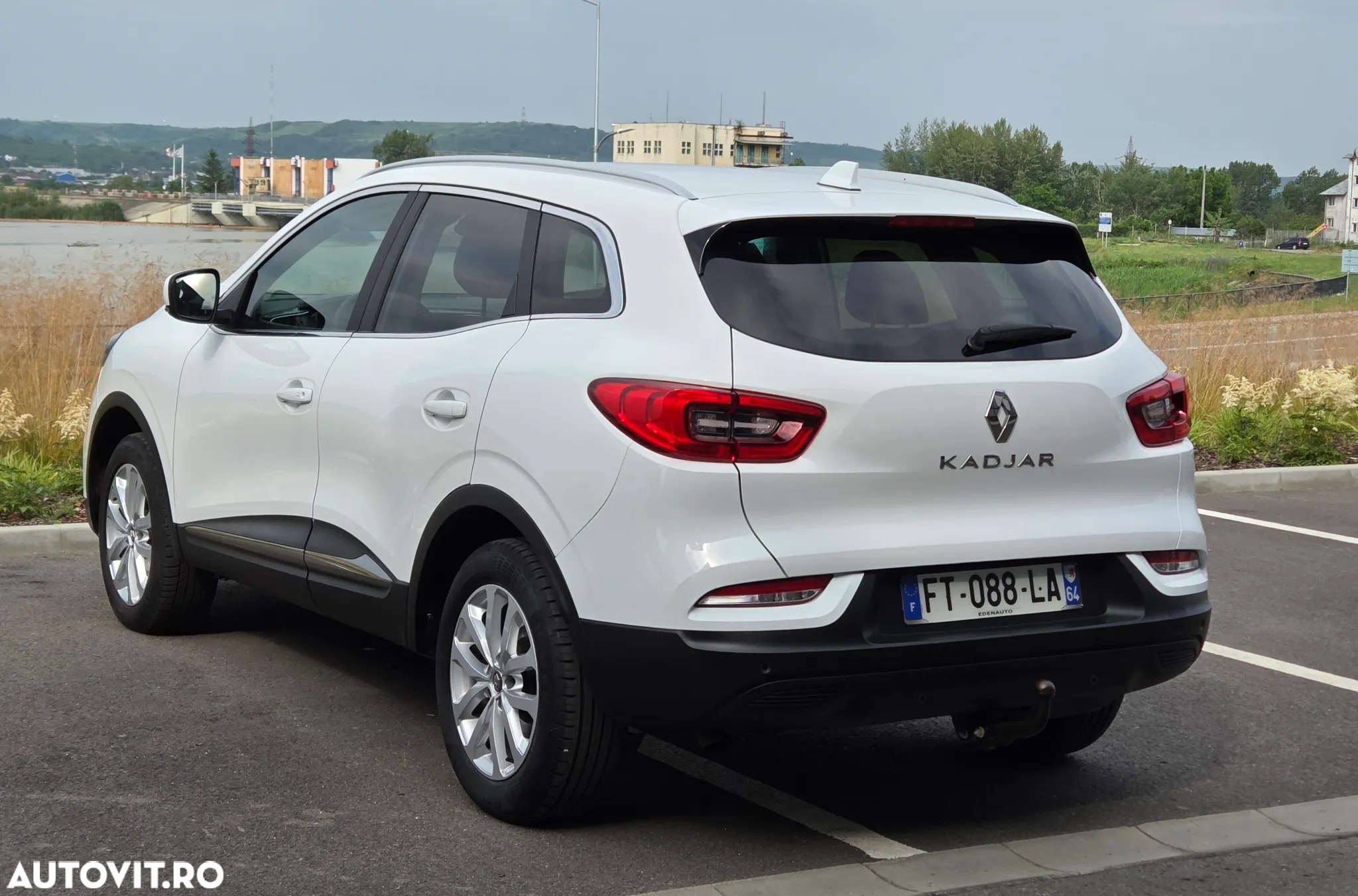 Renault Kadjar BLUE dCi 115 BUSINESS EDITION - 4