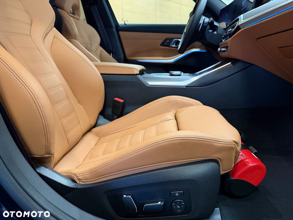 BMW Seria 3 M340i xDrive mHEV sport - 24