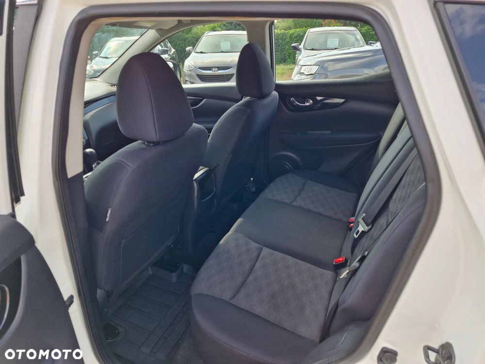 Nissan Qashqai - 16