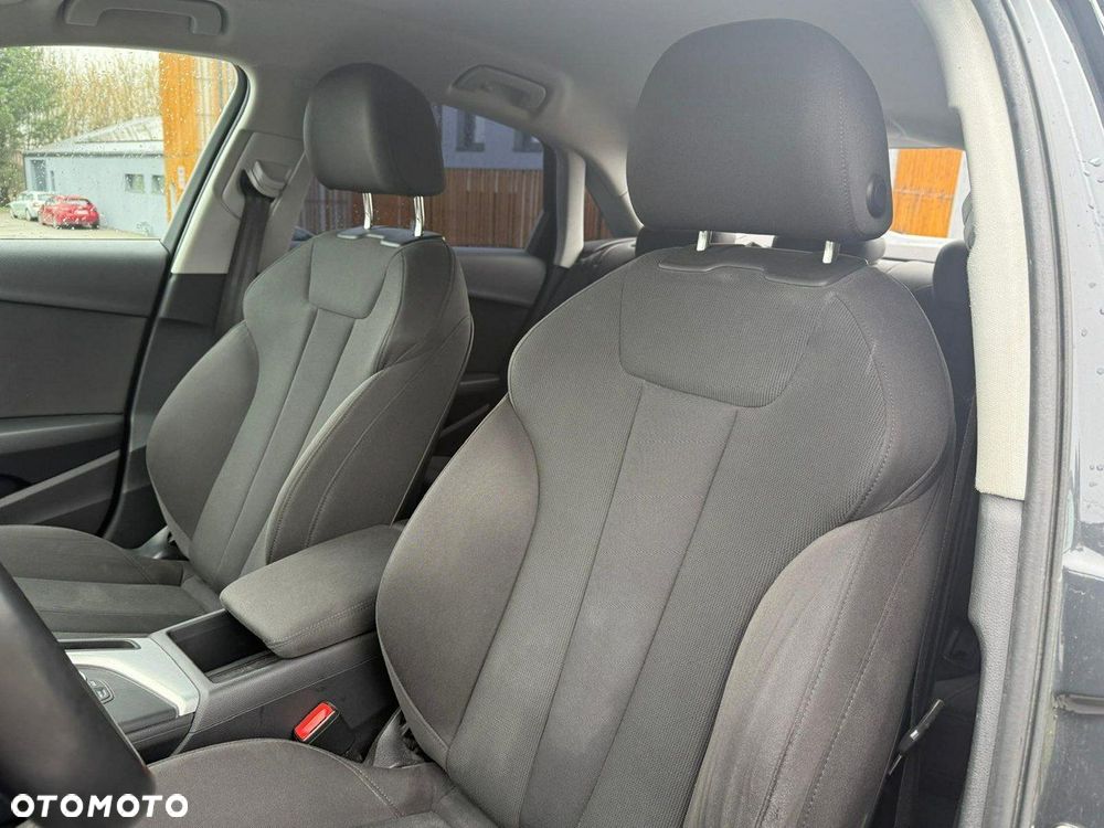 Audi A4 Limousine - 27