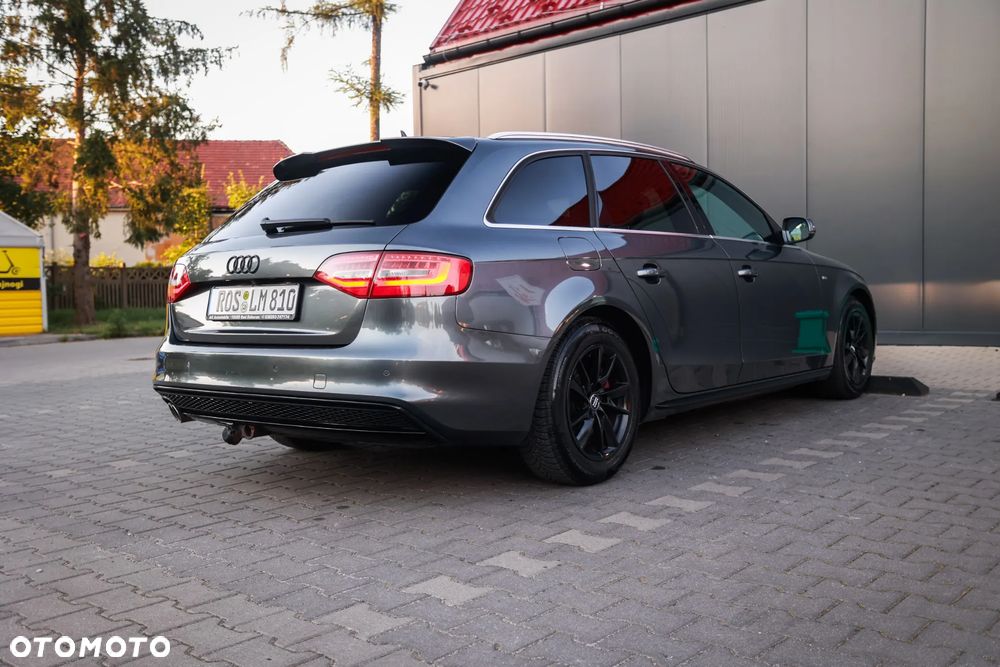Audi A4 Avant 2.0 TDI DPF clean diesel S line Sportpaket - 12