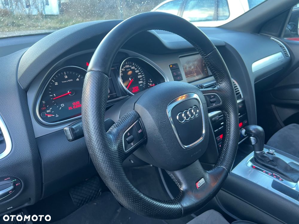 Audi Q7 3.0 TDI DPF clean quattro tiptronic - 28