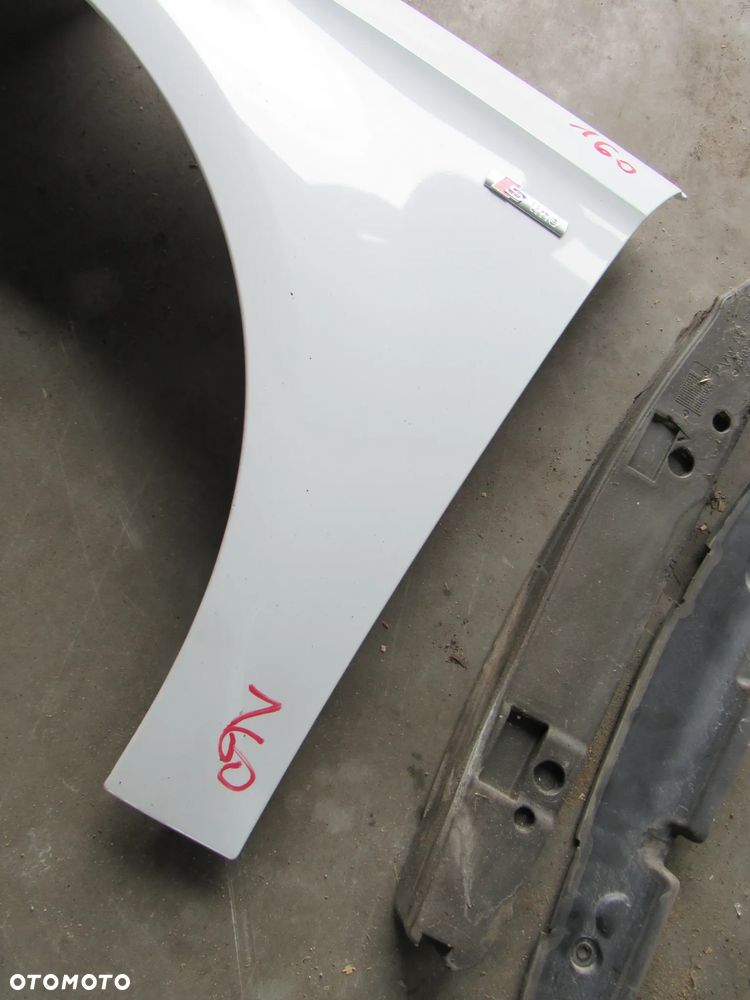 audi a3 8v hb ls9r przedni lewy błotnik - 9