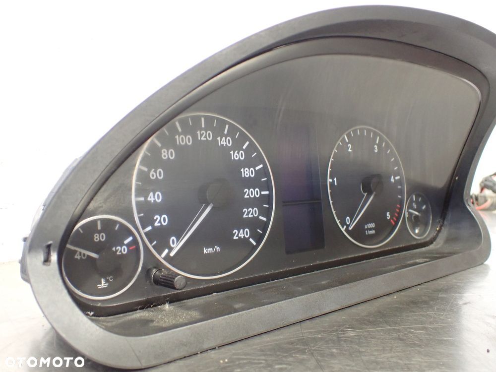 LICZNIK MERCEDES W169 A160 A1695401947 - 2