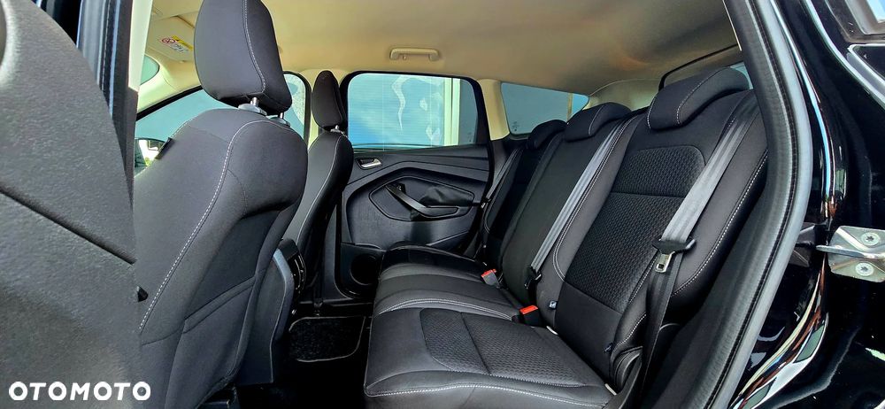 Ford Kuga - 18