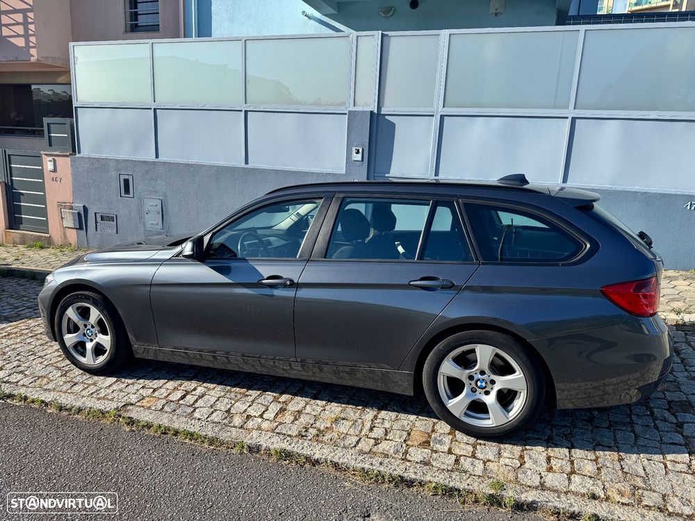 BMW 320 d Sport Line - 7