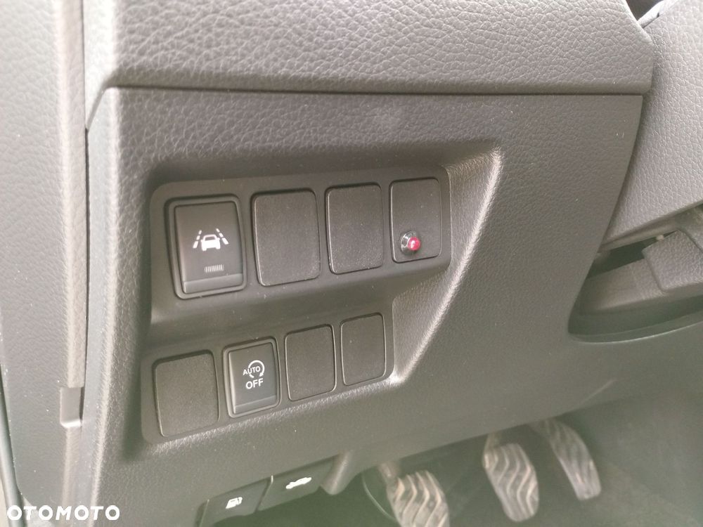 Nissan Qashqai 1.2 DIG-T N-Connecta - 16