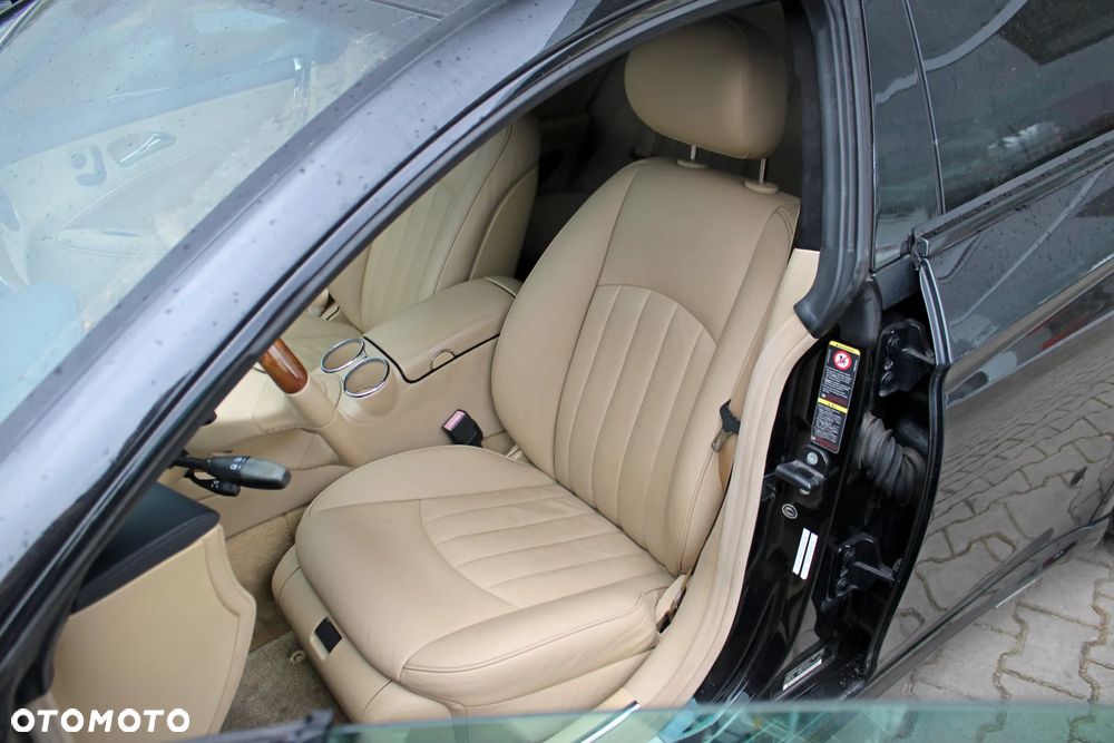 Mercedes-Benz CLS 350 7G-TRONIC - 22