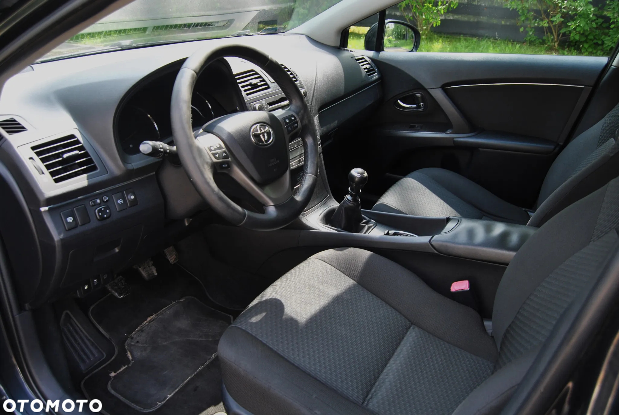 Toyota Avensis 2.0 D-4D Sol - 5