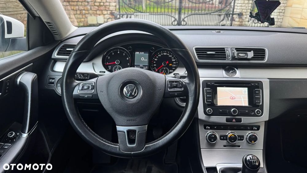 Volkswagen Passat 2.0 TSI Highline - 17