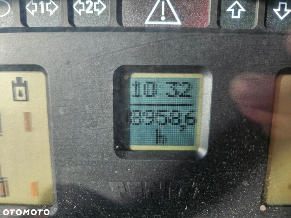 Fendt FAVORIT 512C - 11