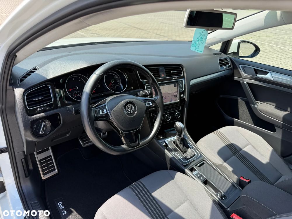 Volkswagen Golf 2.0 TDI BlueMotion Technology DSG Allstar - 18