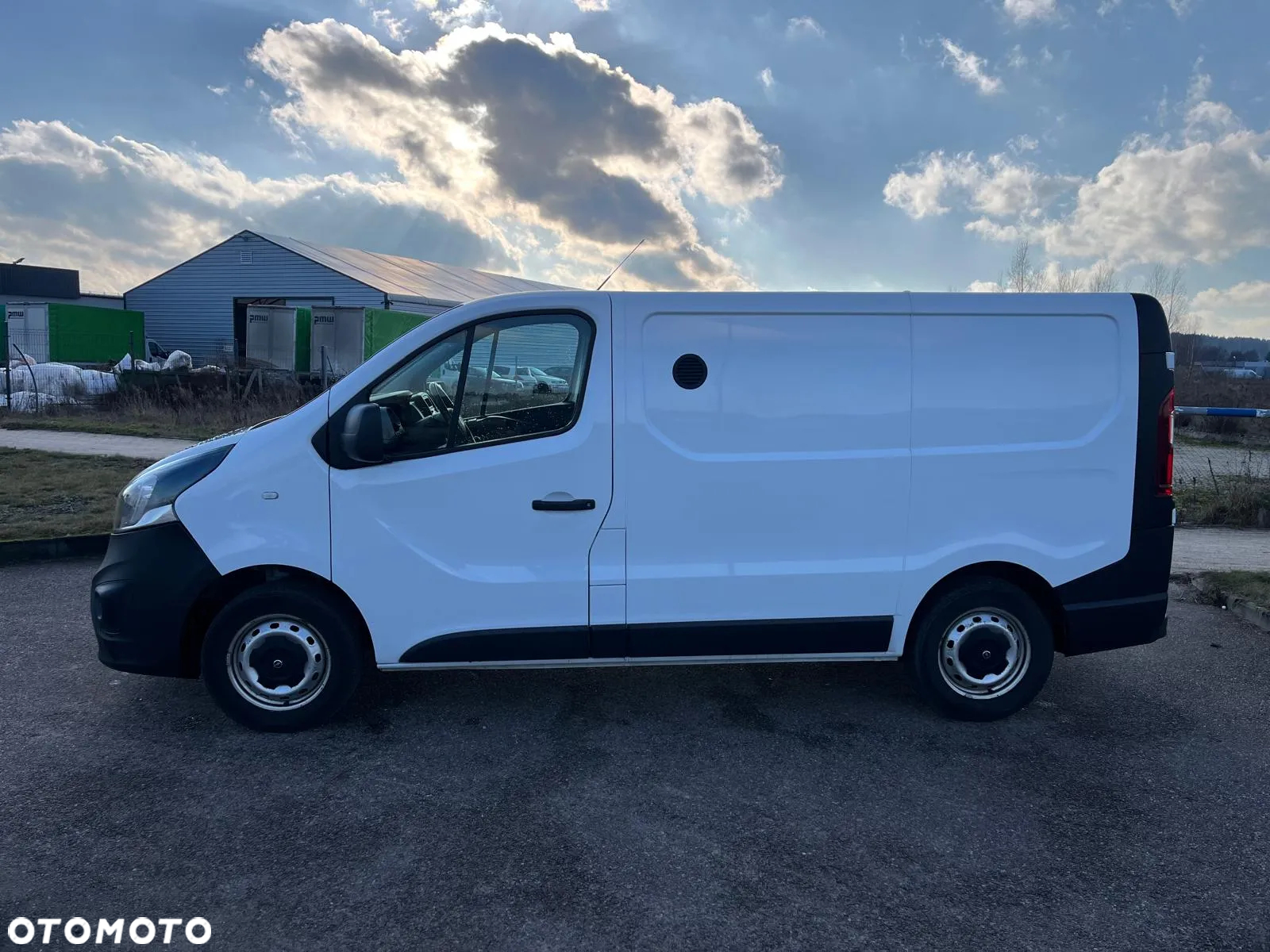 Opel Vivaro - 12