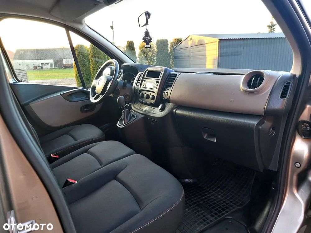 Renault Trafic - 2