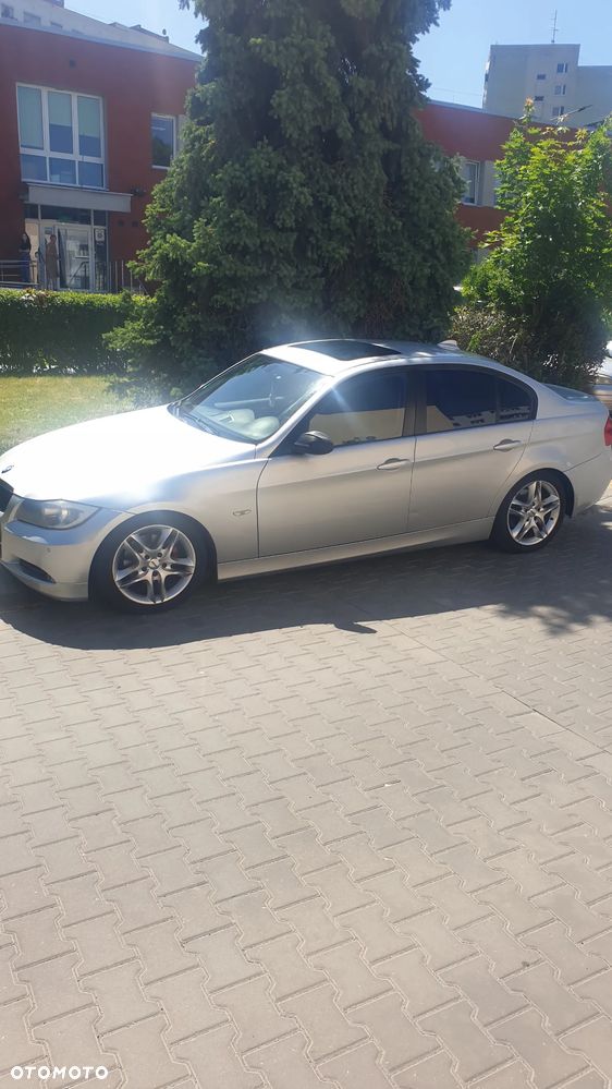 BMW Seria 3 320i - 7