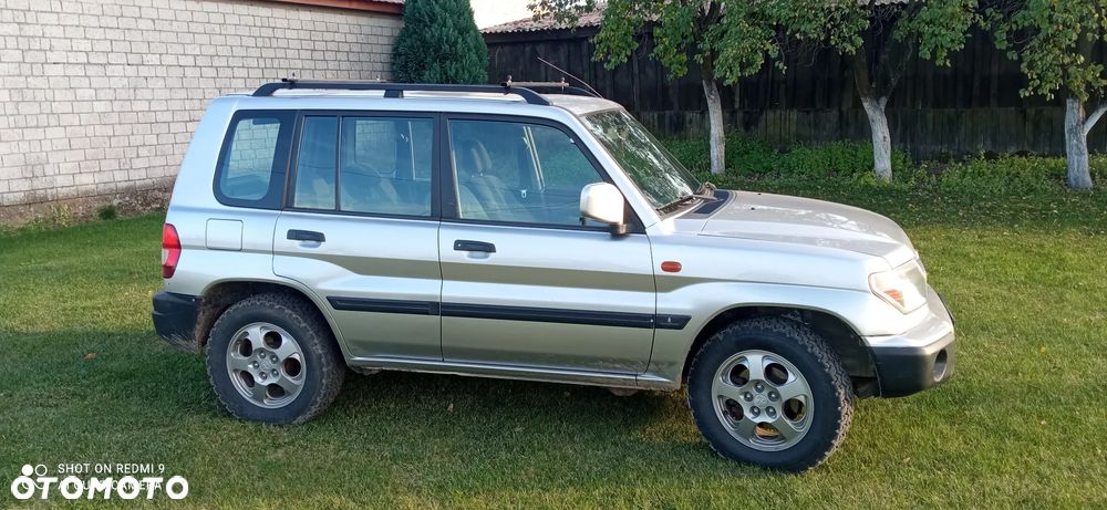 Mitsubishi Pajero Pinin 2001 photo 2