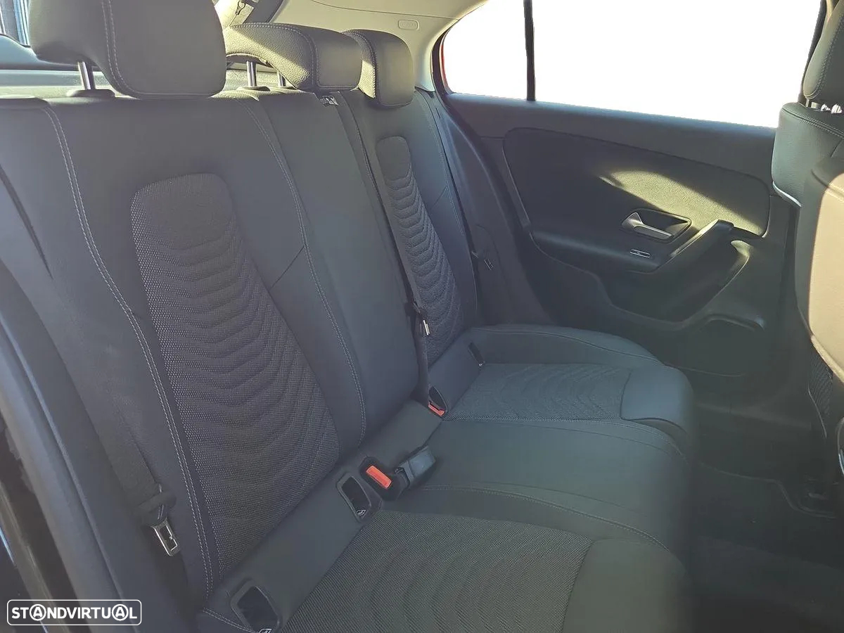 Mercedes-Benz A 200 Standard - 22