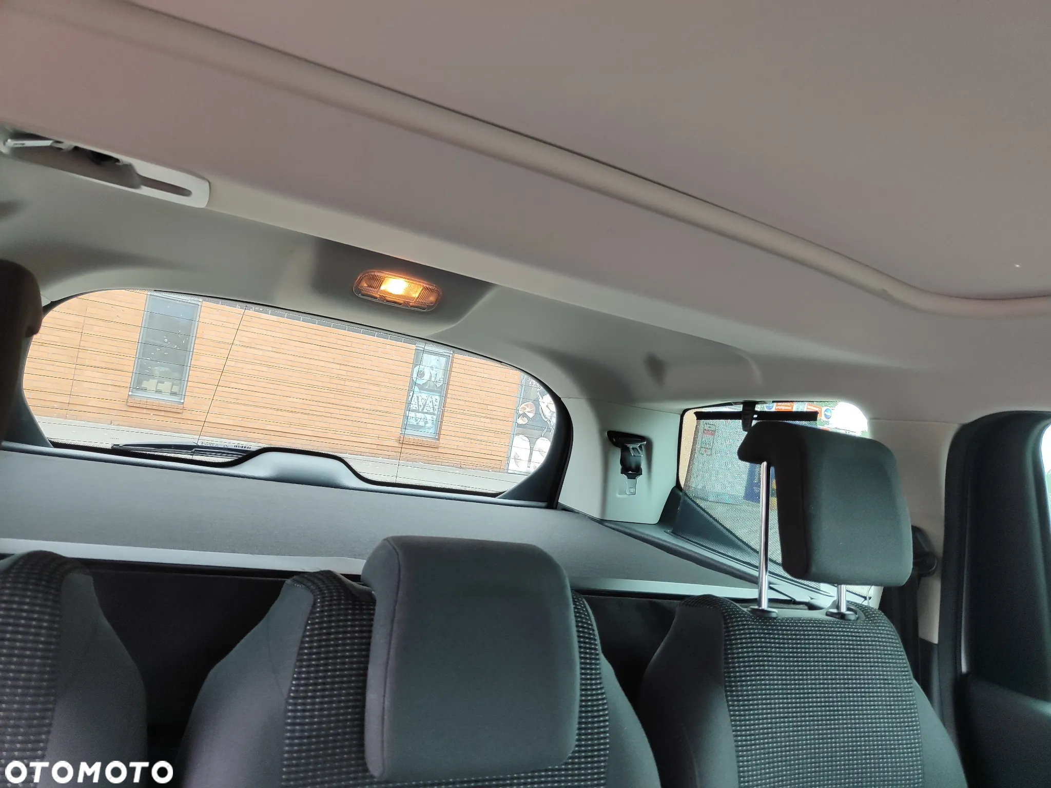 Peugeot 5008 - 8