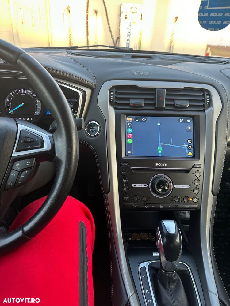 Ford Mondeo 2.0 HEV Vignale - 25