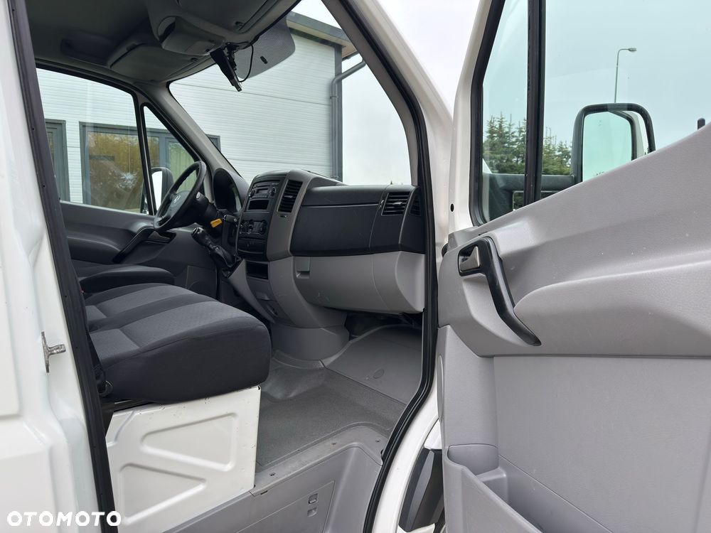 Volkswagen Crafter - 13
