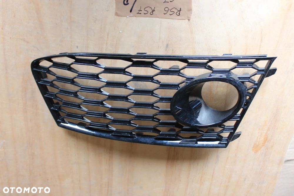 KRATKA ZDERZAKA PRAWA AUDI RS6 RS7 C7 LIFT 4G0807682T 2015 - 2