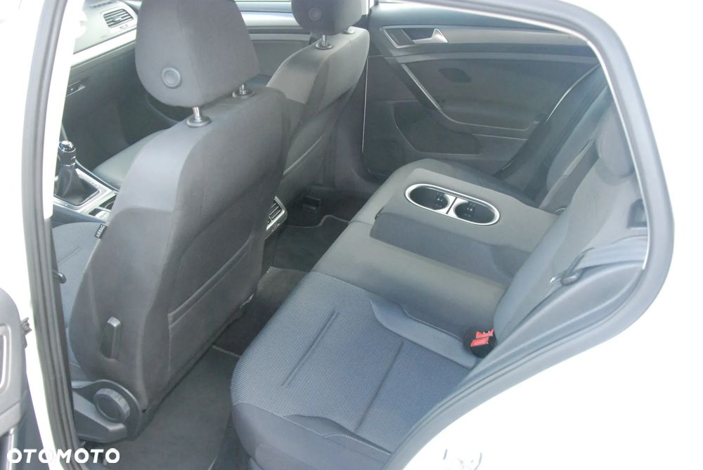 Volkswagen Golf 1.2 TSI Comfortline - 17