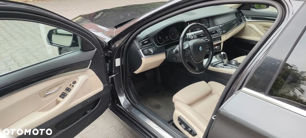 BMW Seria 5 520d xDrive Luxury Line - 16