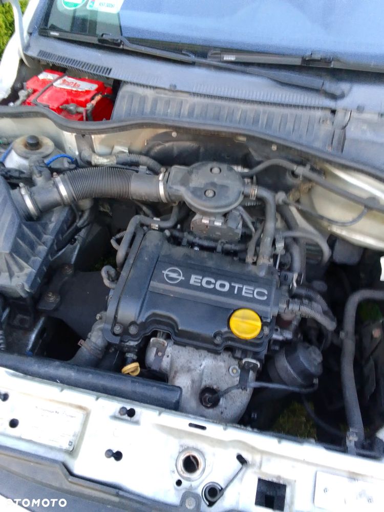 Opel Corsa 1.0 12V Base / Start - 6