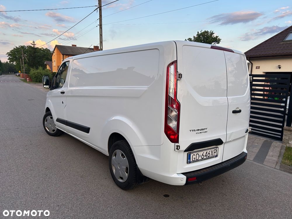 Ford Custom - 4