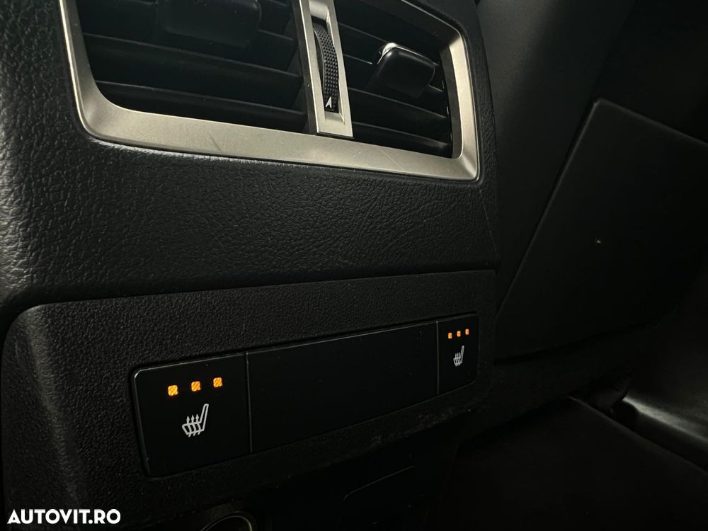 Lexus Seria RX - 38