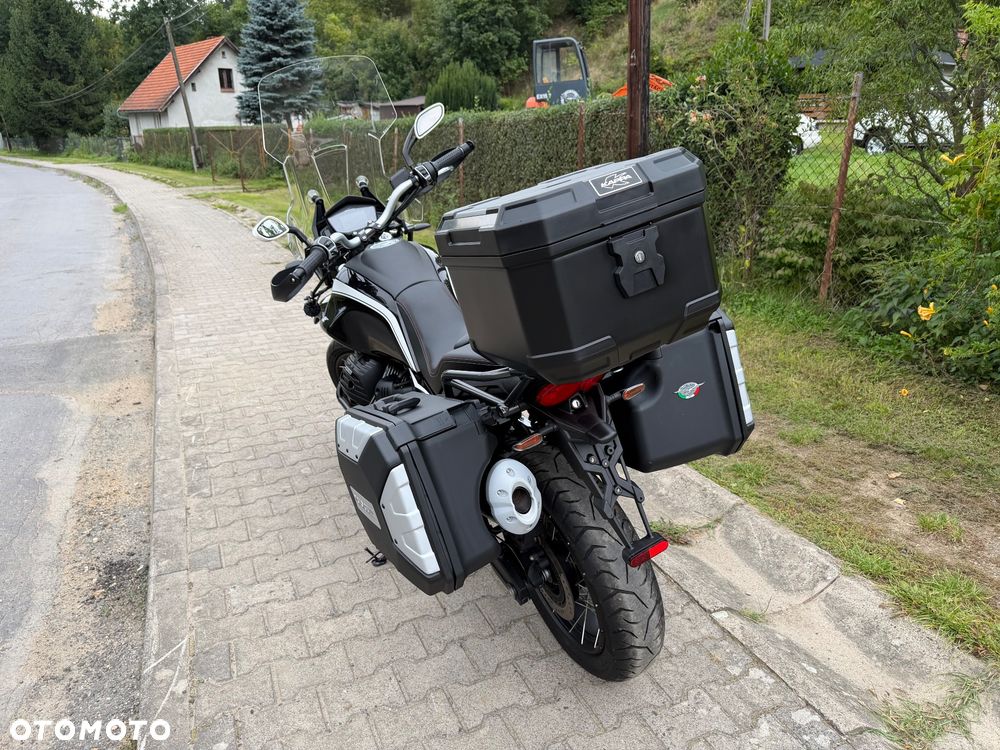 Moto Guzzi V85 - 3