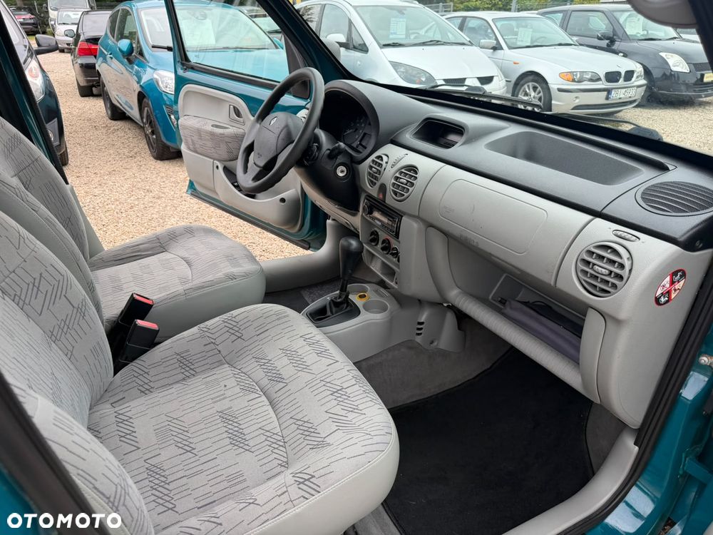 Renault Kangoo 1.6 16V Alize - 18