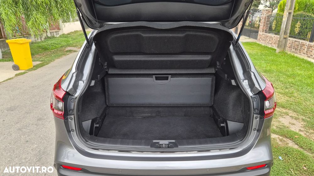Nissan Qashqai 1.3 DIG-T DCT TEKNA - 17
