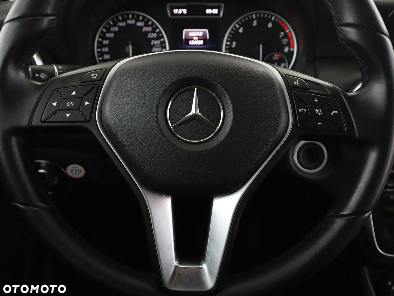 Mercedes-Benz Klasa A 180 (BlueEFFICIENCY) Style - 21