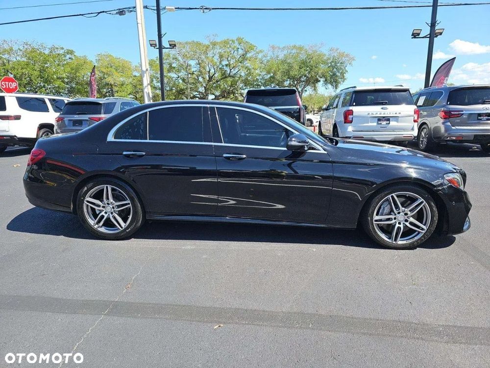 Mercedes-Benz Klasa E 300 9G-TRONIC Avantgarde - 5
