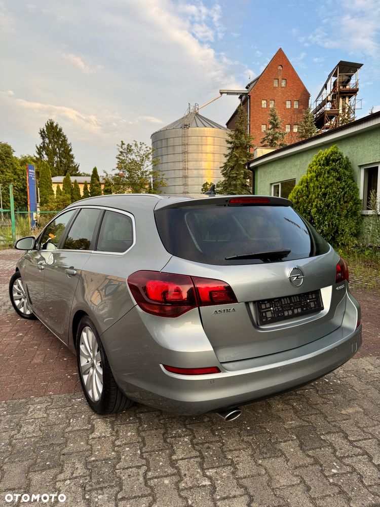 Opel Astra - 2