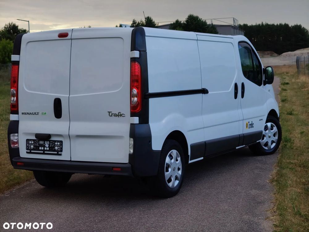 Renault Trafic - 16