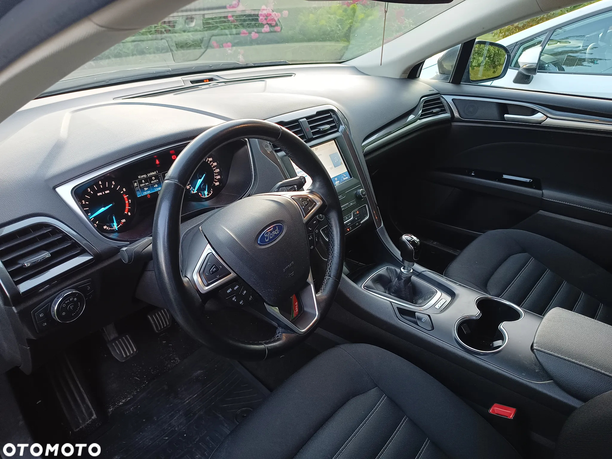 Ford Mondeo 1.5 EcoBoost Trend - 19
